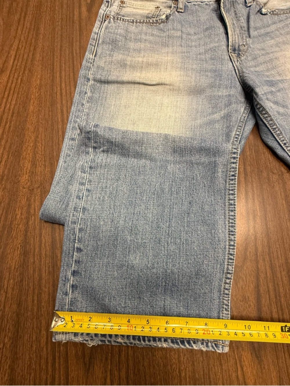 American Eagle Outfitters Men’s Light Wash Relaxed Jeans Size 34” x 34” - Picture 11 of 16